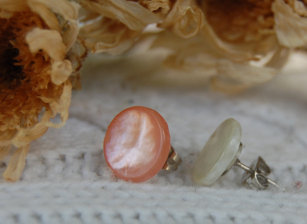 Mismatched "Shell" Button Stud Earrings - Pink with White