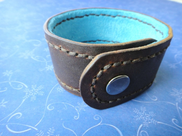 Men's Distressed Lined Brown Leather Cuff