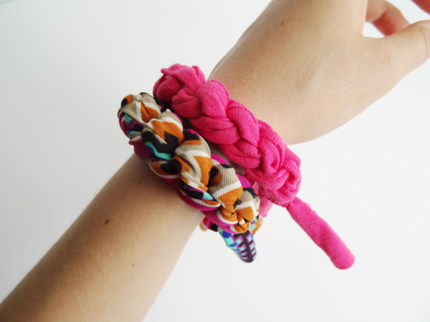 Pink Accented Aztec Chunky Bracelet Stack Set