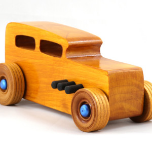 Wood Toy Car, Hot Rod Classic 32 Ford Sedan 496332683