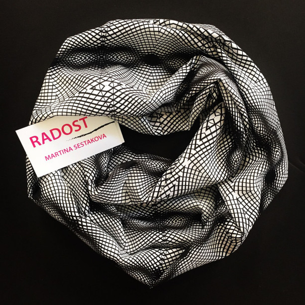 RADOST Scarf: Ceiling (Black-and-White)