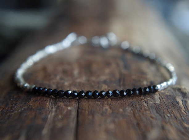 Hill Tribe Silver and black spinel bracelet - Tiny bracelet - Delicate bracelet - Minimalist bracelet - Ready to ship - 7 inches