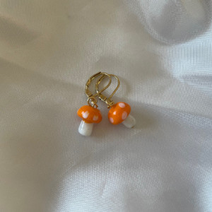 Mini Glass Mushroom Earrings (gold)