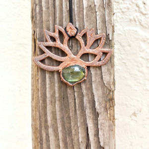 Green Lotus Labradorite Ornament