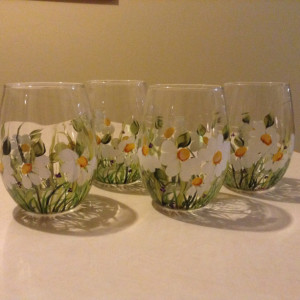 Daisy wine glasses, stemless, Hand painted,dishwasher safe