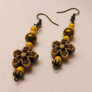 Wood Bead Flower Earrings