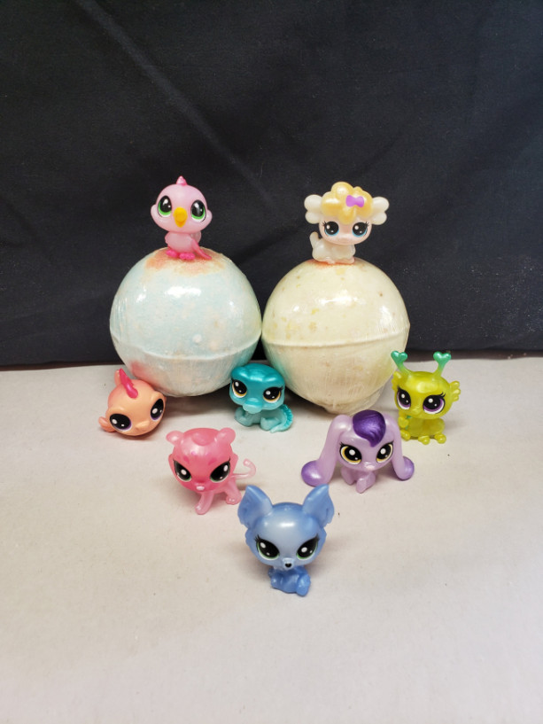Littlest Pet Shop Bath Bombs-8 oz Balls- Variety of Colors and Scents- Sensitive Skin- Perfect for Kids- Gift