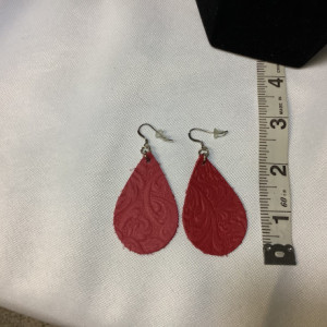 Red leather teardrop earrings 