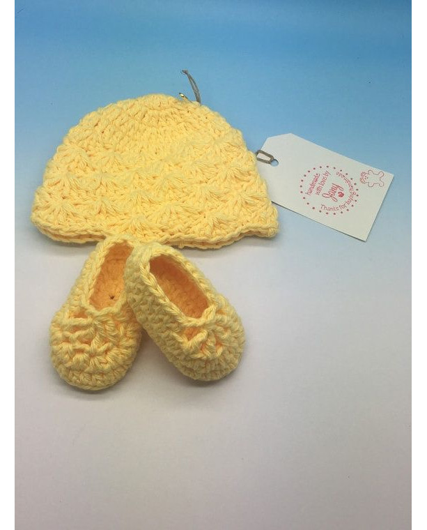 Crocheted preemie hat and shoes set