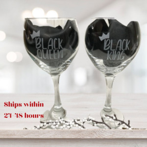 Personalized etched wine glass set of two, Stemmed wine glasses, Custom wedding gift set of 2, wine lover, etched glass set, best friend
