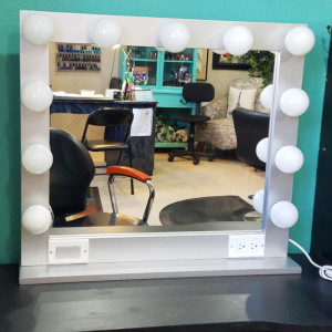 SILVER  32 X 28 Lighted Hollywood style Glamour vanity mirror