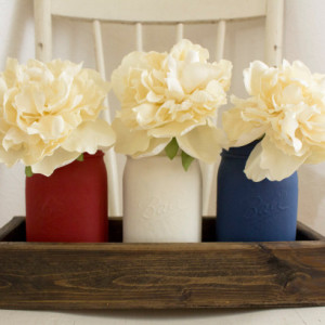 Hainted Painted Set of 3 Mason Jars with Hand Crafted Wooden Box~Painted Mason Jars~Home Decor~Mason Jar Decor