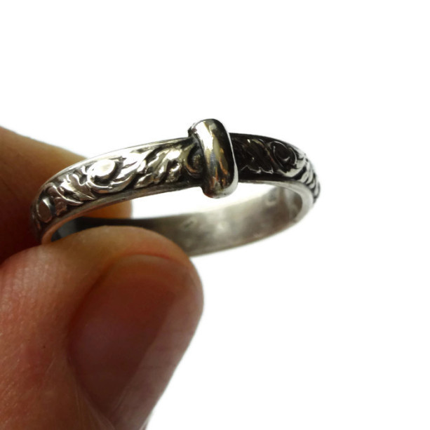Thistle Pattern Sporran Key Wedding ring Solid Sterling Outlander Earrings 