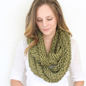 SALE - Infinity Scarf No. 2 in Galveston Green - Cowl Scarf - Circle Scarf - Hooded Scarf - Chunky Scarf - Ready to Ship