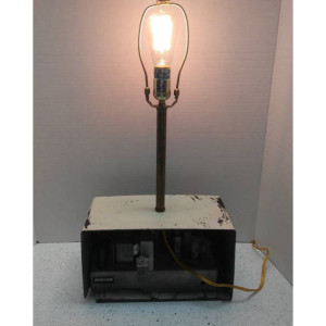 Vintage Radio Lamp/ Table Lamp/ Desk Lamp