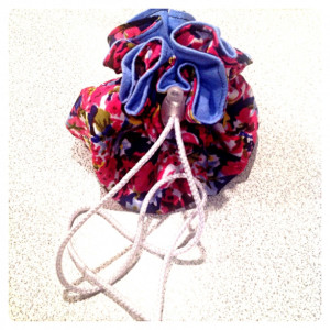 Floral jewelry pouch