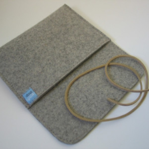 Gray wool felt Kindle Paperwhite case with natural leather strap