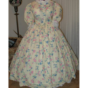 Civil War Reenactment Pioneer Ladies Juniors Day Gown Sizes, Different Styles, Colors available
