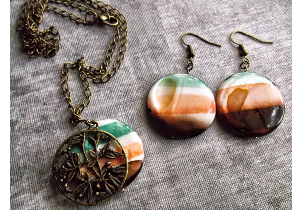Antiqued Bronze & Multicolored Shell Necklace & Earring Set