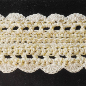 Girly-girl cuff Crocheted Cotton Cuff - 201