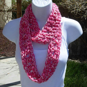 SUMMER SCARF, Infinity Loop, Hot & Pale Light Pink, Extra Soft Small Crochet Knit Lightweight Cowl Circle Skinny, Crocheted Necklace..Ready to Ship in 3 Days