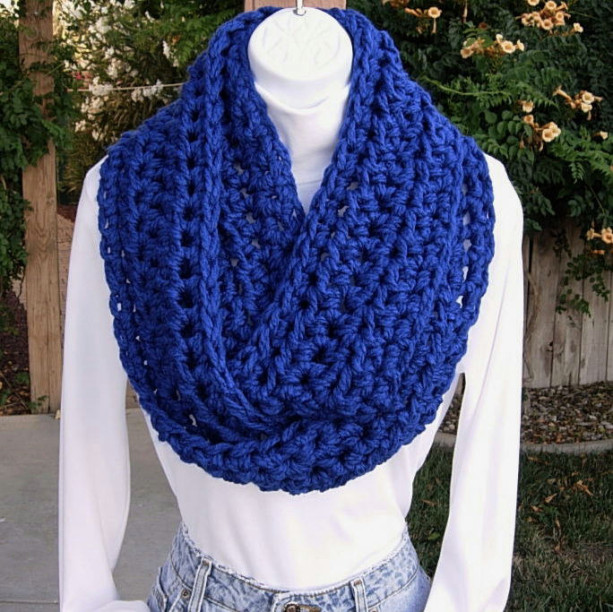 Women's Royal Blue INFINITY SCARF Loop Cowl, Bright Solid Cobalt Blue, Extra Soft Bulky Thick Acrylic Crochet Knit Winter Circle Wrap. Ready to Ship in 3 Days