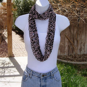 SUMMER SCARF Infinity Loop, Black & Light Pink, Soft Small Lightweight Skinny Narrow Cowl, Large Crochet Necklace..Ready to Ship in 3 Days
