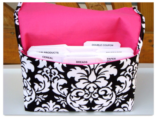 Coupon Organizer /Budget Organizer Holder  / Attaches To You Shopping Cart - Black and White Dandy Damask - Hot Pink Lining