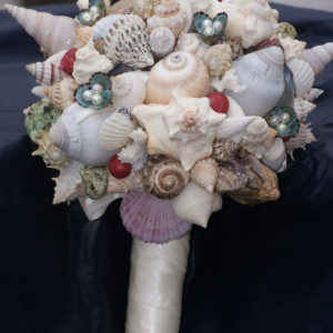 Multi-Color Seashell Bouquet / Boutonierre Set
