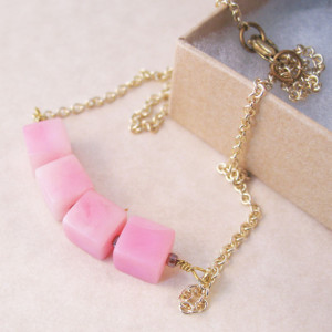 Vintage Pink Necklace Beaded Cube Fashion Jewelry For women 80s Retro