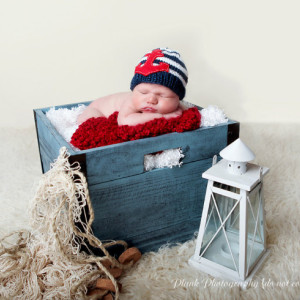 Knit Nautical Baby Boy hat with  ANCHOR,  Baby Beanie,  Childrens hats, boy hats, girl hats, navy and white hat, handmade hat