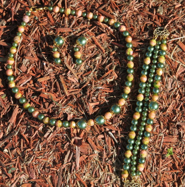 vintage style olive green beads, salmon pink beads, handmade, elegant, necklace earring and triple strand bracelet set.ooak