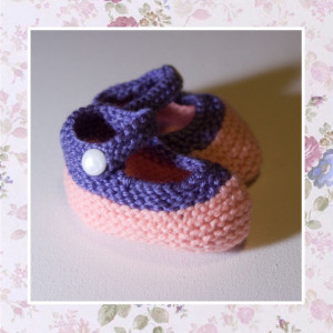 PANSY PEACH - Hand Knitted Booties in Peach and Lilac