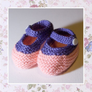 PANSY PEACH - Hand Knitted Booties in Peach and Lilac