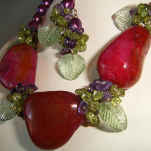 Grape Vine Creation Necklace Earrings Set