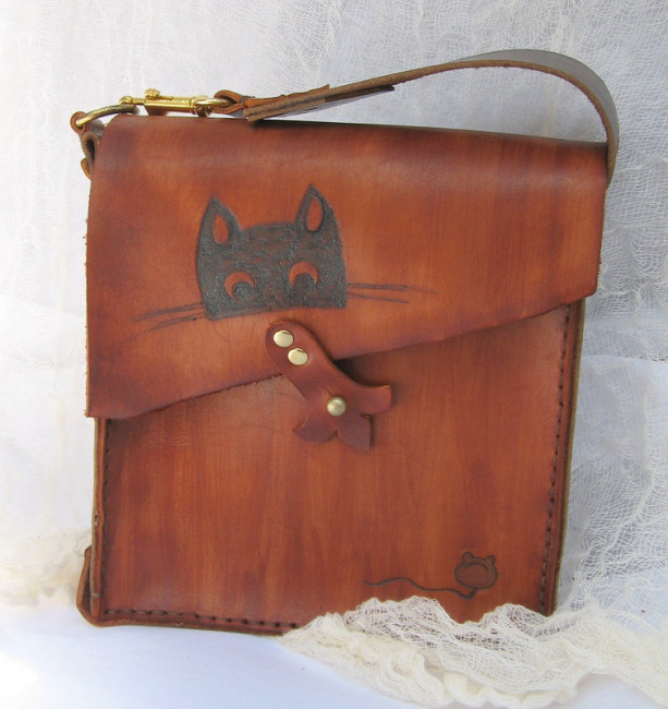 Cat and Mouse Rustic Brown Leather Purse Hand stitched