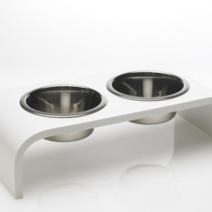 Modern 4 inch tall elevated cat or dog bowl with two 1 pint bowls