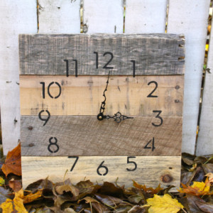 Rustic, natural reclaimed wood clock. No paint No stain. MODERN Meets RUSTIC Custom pallet wood clock