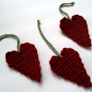 Crochet heart ornament, red ornament, set of 3, gift under 15, gift for your love, Valentine's Day gift