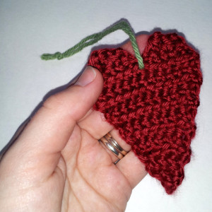 Crochet heart ornament, red ornament, set of 3, gift under 15, gift for your love, Valentine's Day gift