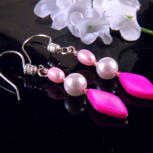 Pink Mother of Pearl Shell Glass Bead Earrings  Dangling Handmade Costume Jewelry Made in Montana Free Shipping to USA Gift Box