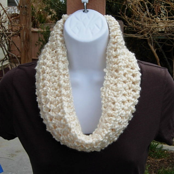 SUMMER COWL SCARF Solid Light Cream Creme, Small Short Infinity Loop, Crochet Knit, Soft Lightweight Neck Warmer..Ready to Ship in 2 Days