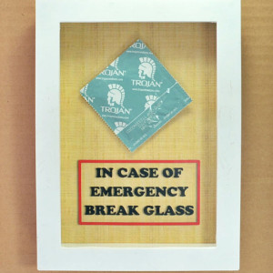 Adult Funny Gag Gift - Condom - In Case of Emergency Break Glass - Sex Lover Gift, Gift for Him, Gift for Husband, Men, Gift for Boyfriend