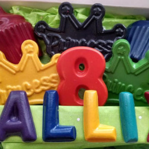 Personalized Birthday/Cupcake/Princess Crayons gift set