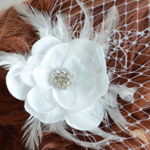 READY TO SHIP, White Birdcage Veil and Flower,Small flower with feathers, Rhinestone, Vintage Veil, Veil and Hair Flower,White birdcage veil