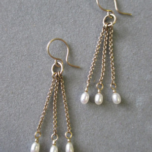 14Kt Gold Pearl Earrings