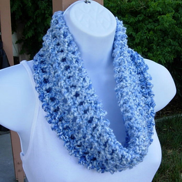 SUMMER COWL SCARF Light Blue & White Small Short Infinity Loop, Soft Handmade Crochet Knit Circle, Lightweight Neck Warmer, Ready to Ship in 3 Days