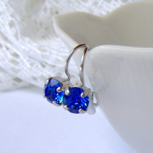 Sapphire Blue rhinestone earrings / 6mm / Swarovski earrings / leverback earrings