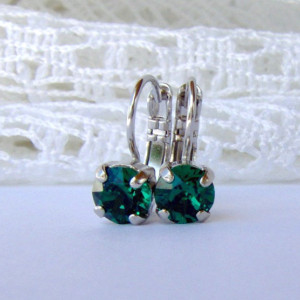 Emerald rhinestone earrings / 6mm / Swarovski earrings / leverback earrings