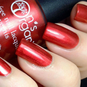 Some Like it Hot - Incredible Red Vegan Nail Polish - 3-free, colored with natural mica